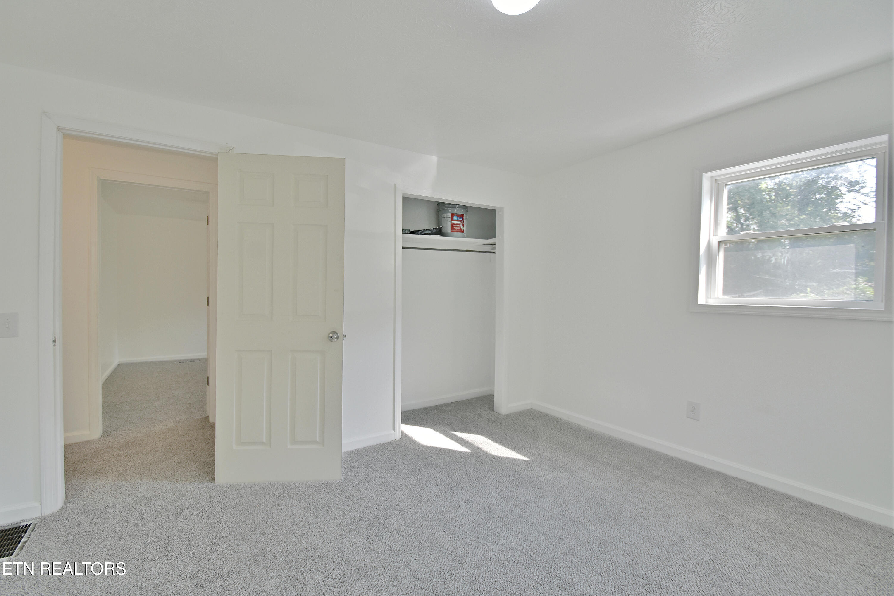 165 Gamble Drive Jacksboro, TN 37757 - Photo 15 of 21 DSC_1801