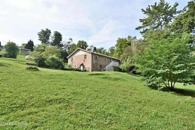 $259,000 | 165 Gamble Drive, Jacksboro, TN 37757