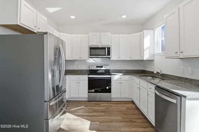 $299,000 | 1550 Murre Court Southeast, Bolivia, NC 28422