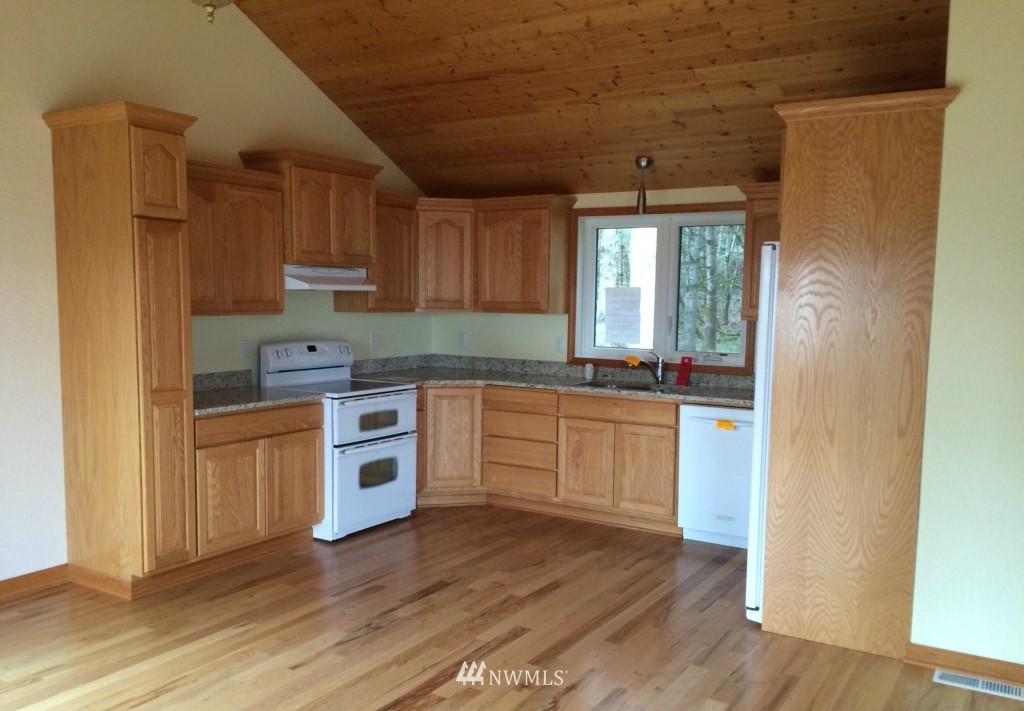 29 Oak Point Ridge Road Longview, WA 98632 - Photo 6 of 11