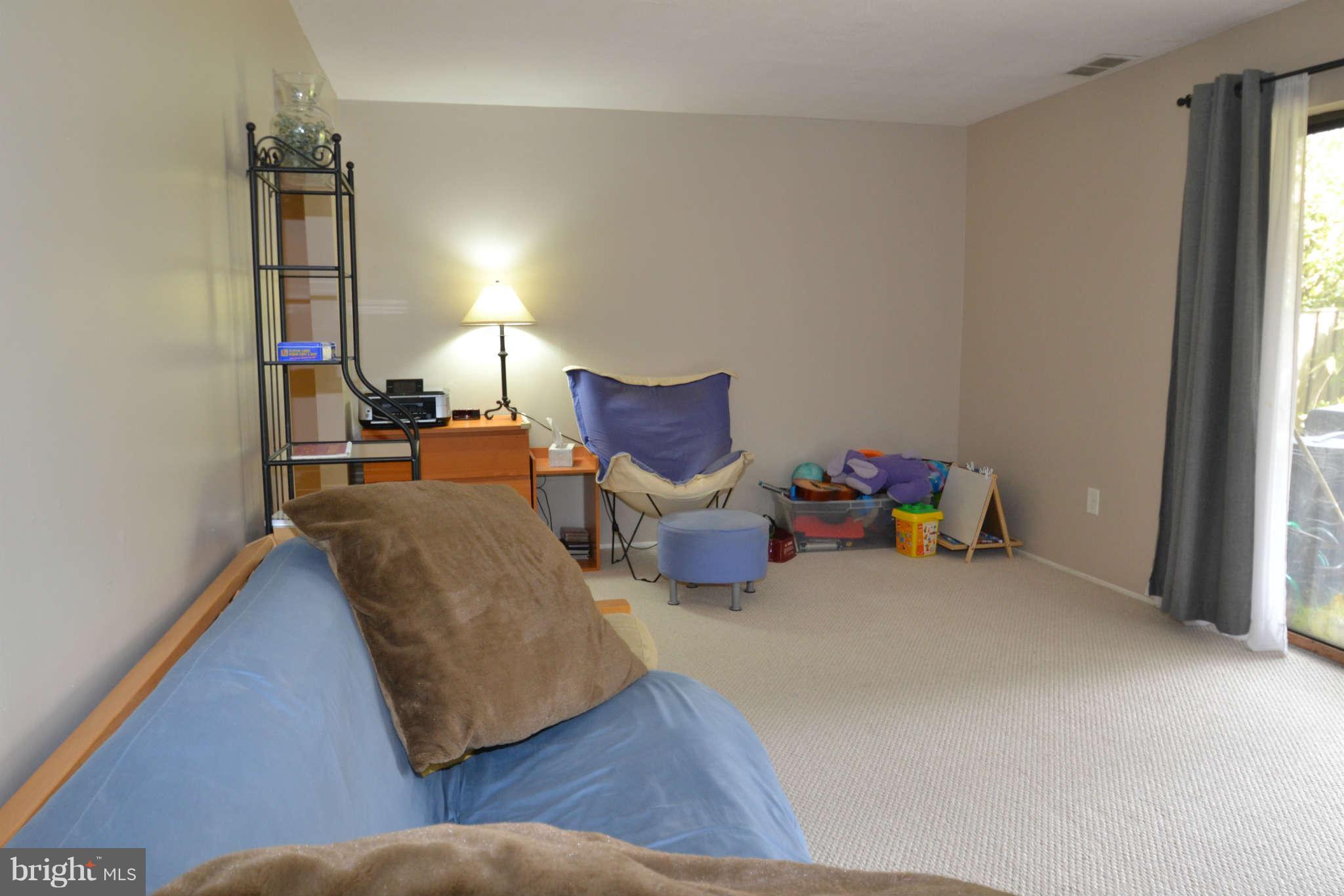 9245 Bellbeck Road Baltimore, MD 21234 - Photo 19 of 23 Great Space