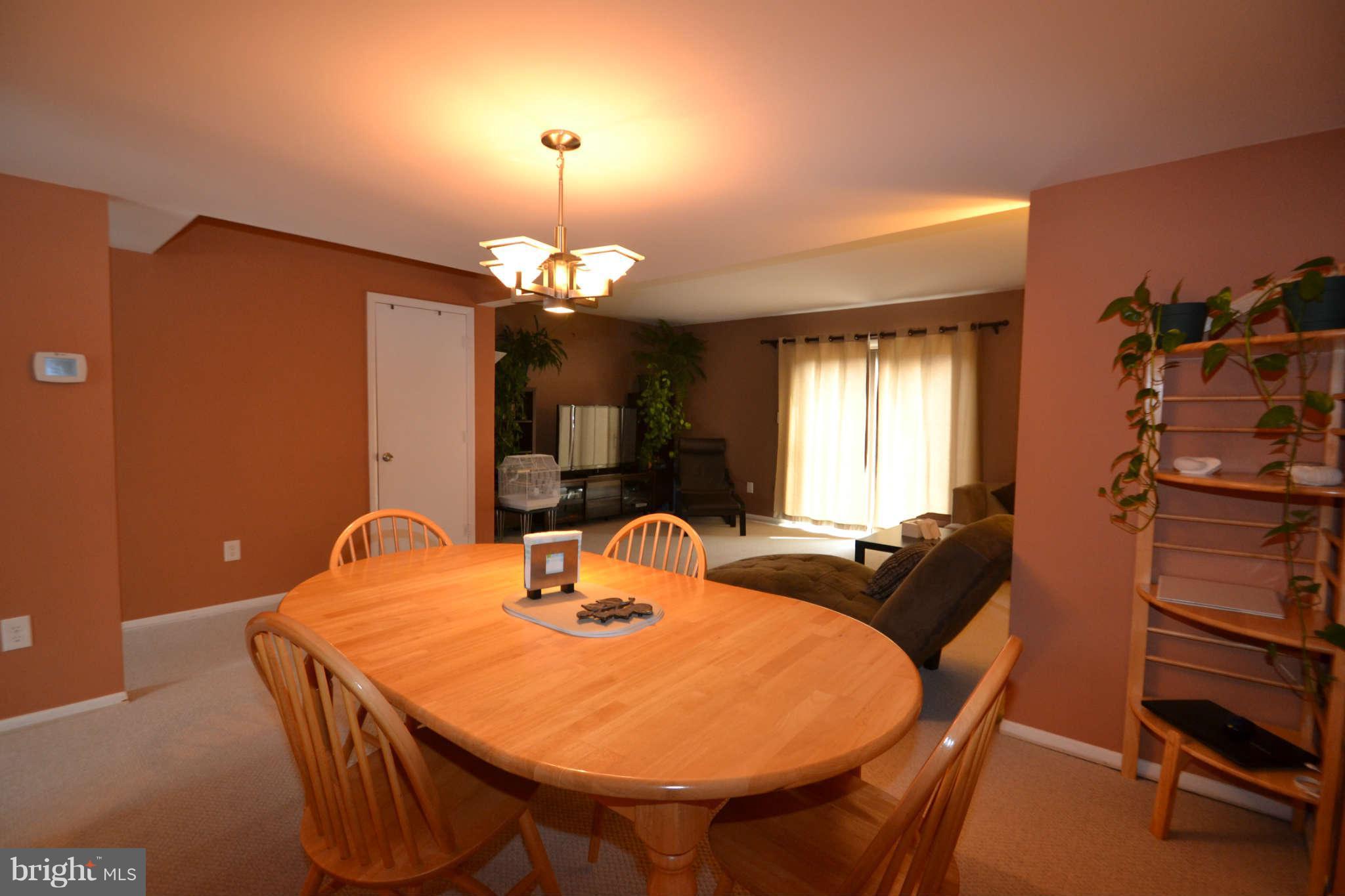 9245 Bellbeck Road Baltimore, MD 21234 - Photo 6 of 23 Dining Room