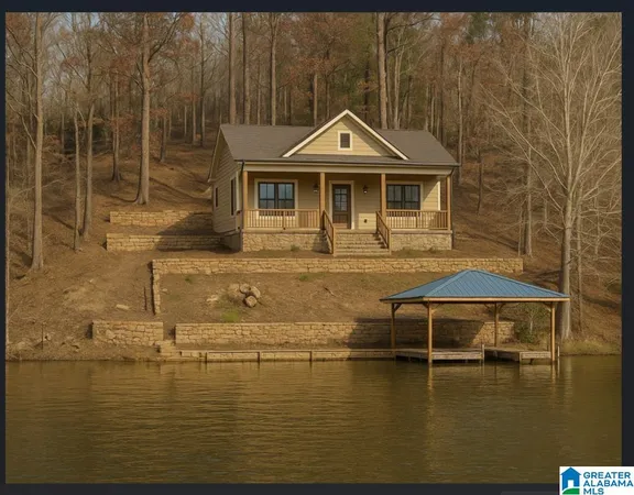 $189,000 | 540 Lakeshore Lane, Oneonta, AL 35121