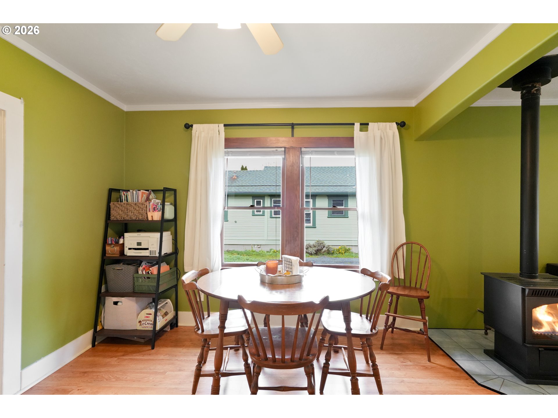 424 South 3rd Street Silverton, OR 97381 - Photo 11 of 33