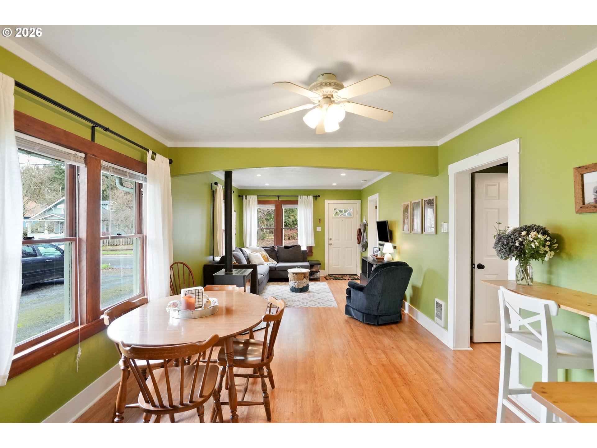 424 South 3rd Street Silverton, OR 97381 - Photo 12 of 33