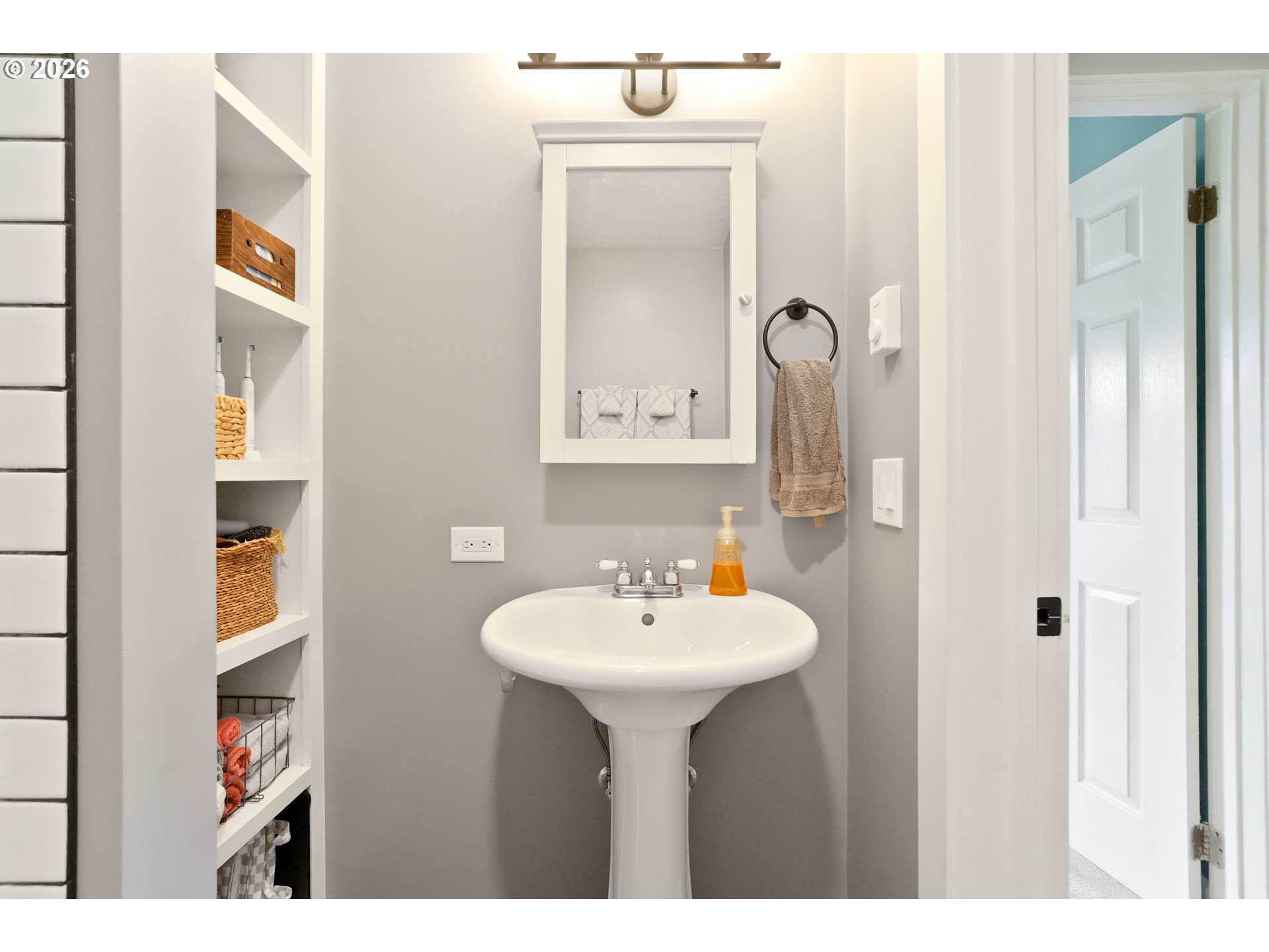 424 South 3rd Street Silverton, OR 97381 - Photo 21 of 33