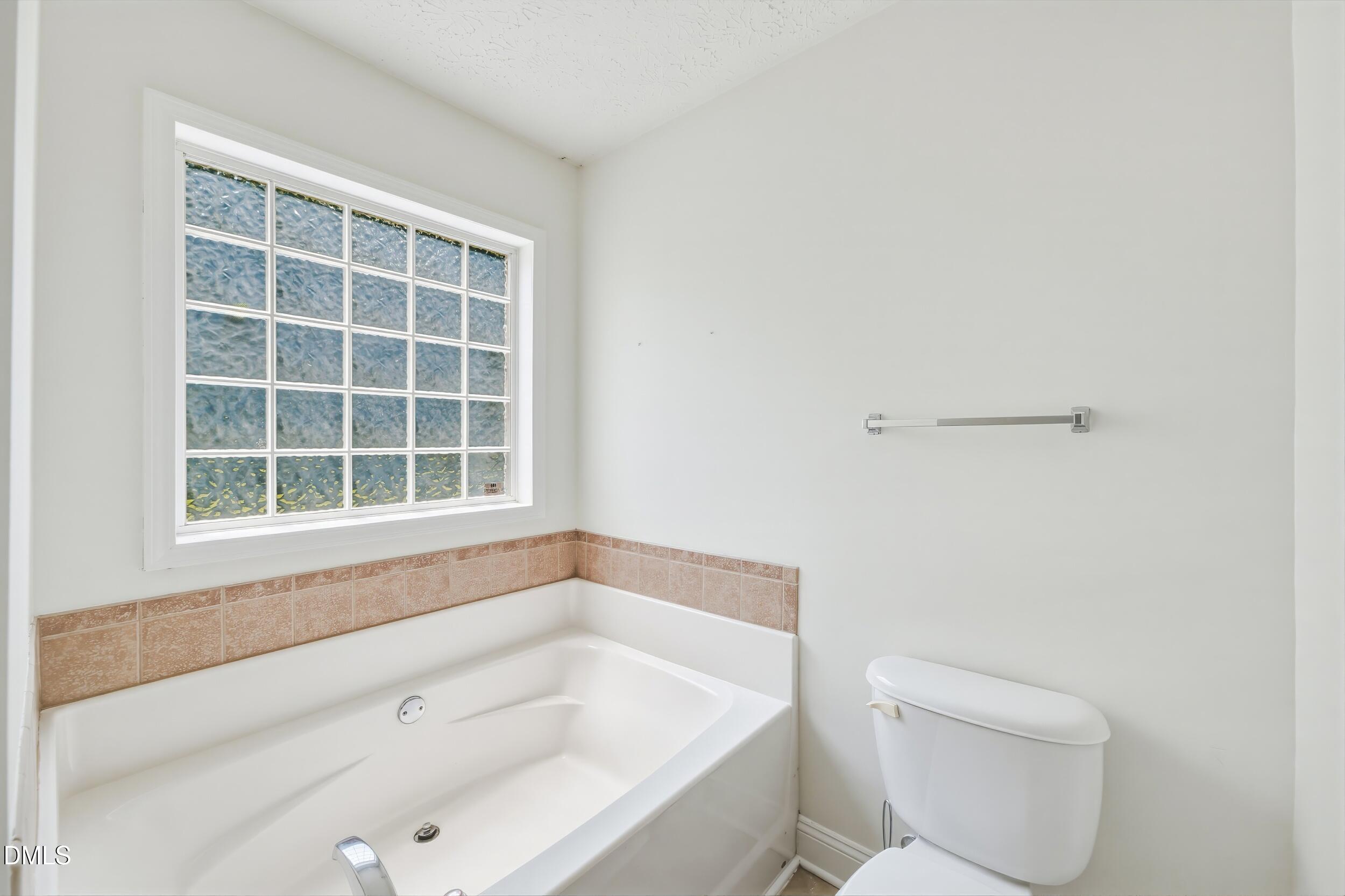 5901 Nicks Road Mebane, NC 27302 - Photo 22 of 57 22_21 -5901 nicks rd, interior, primary