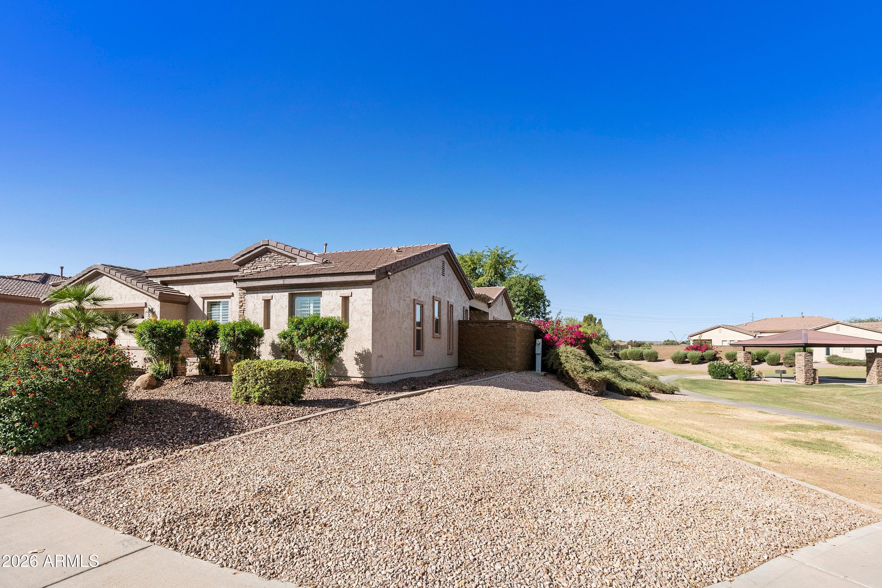 4239 East Ficus Way Gilbert, AZ 85298 - Photo 4 of 77