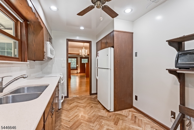103 Kitchell Road Morristown, NJ 07960 - Photo 15 of 48
