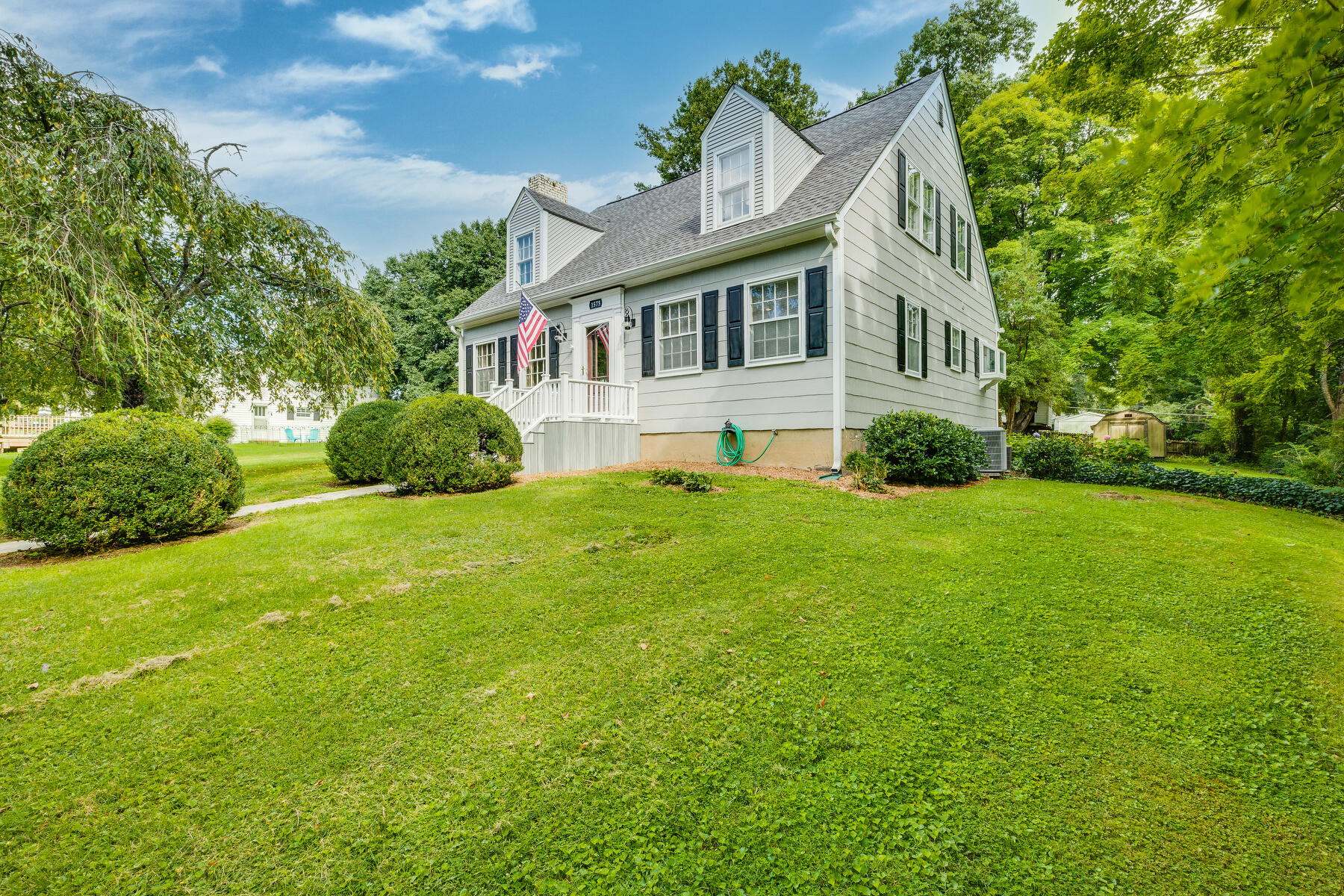 1575 Overhill Road Bristol, VA 24201 - Photo 2 of 53 002