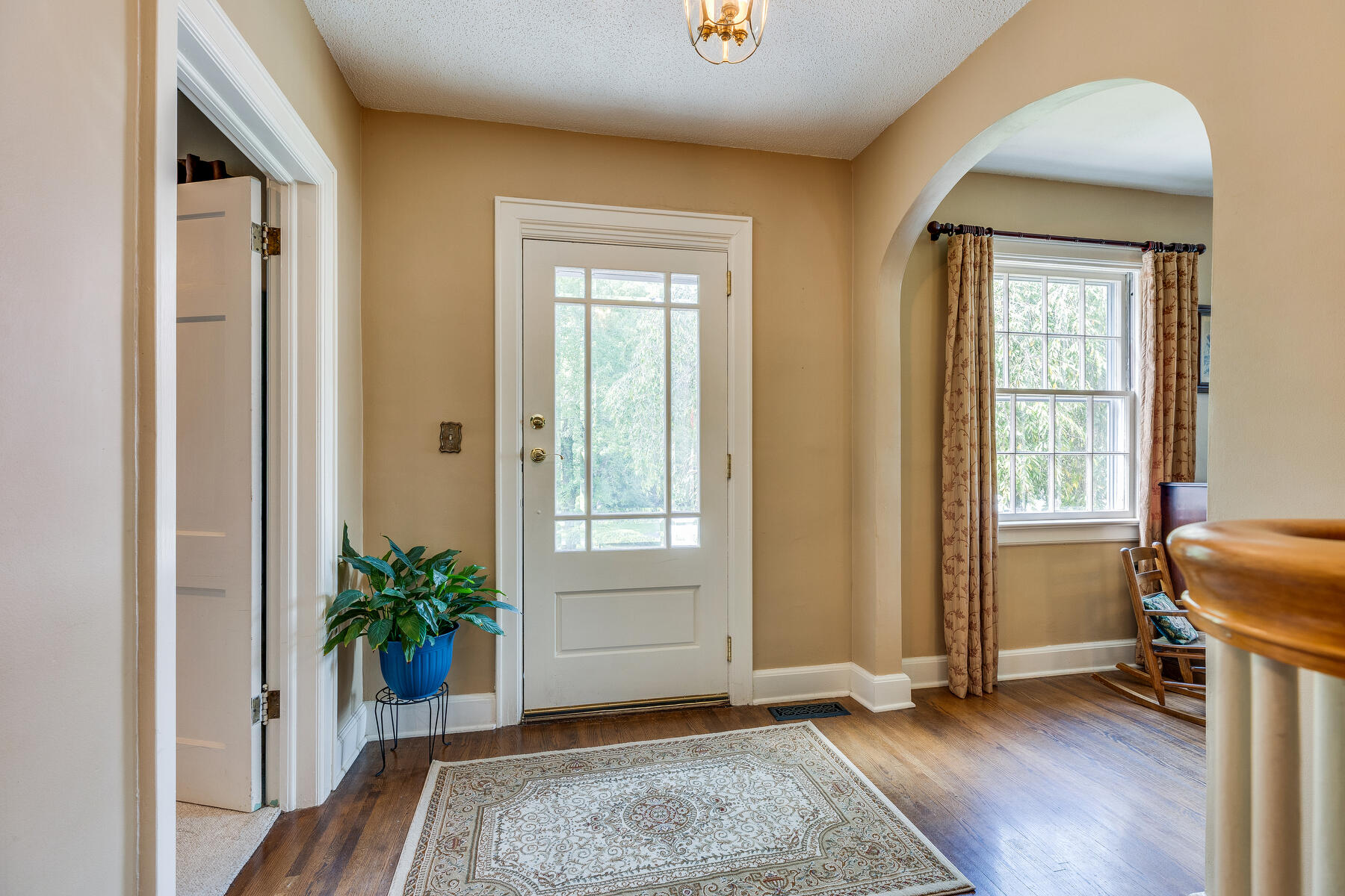 1575 Overhill Road Bristol, VA 24201 - Photo 5 of 53 006