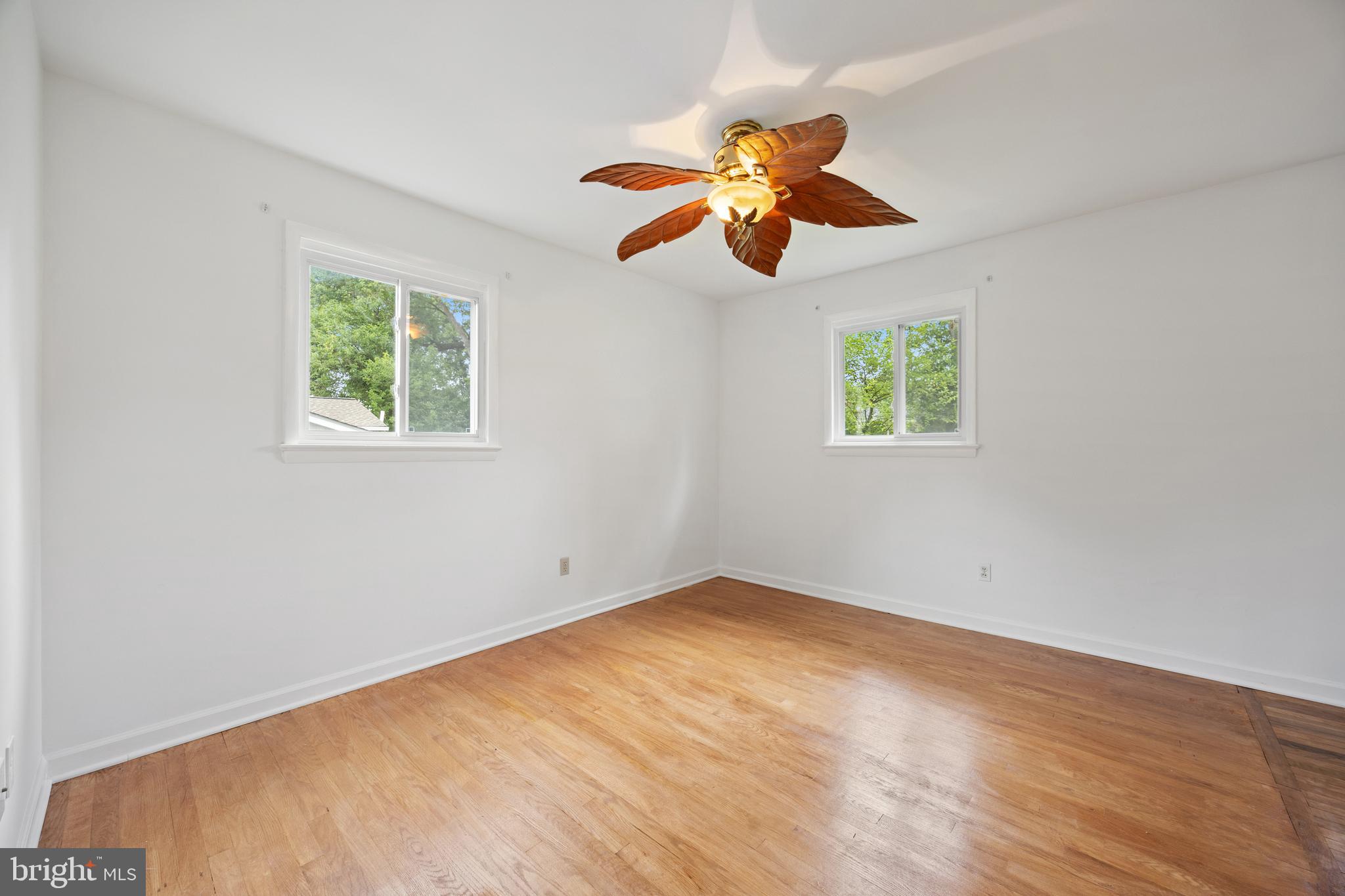 10708 Meadowhill Road Silver Spring, MD 20901 - Photo 2 of 37