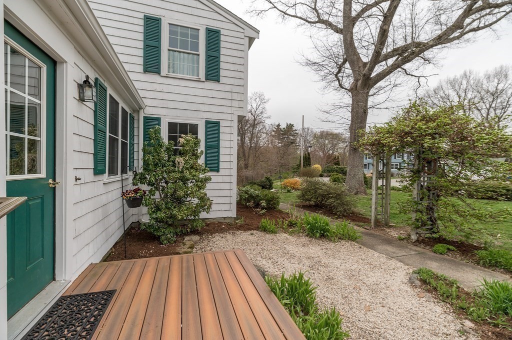 12 Donald Road Hamilton, MA 01982 - Photo 13 of 32 Gallery Image 13