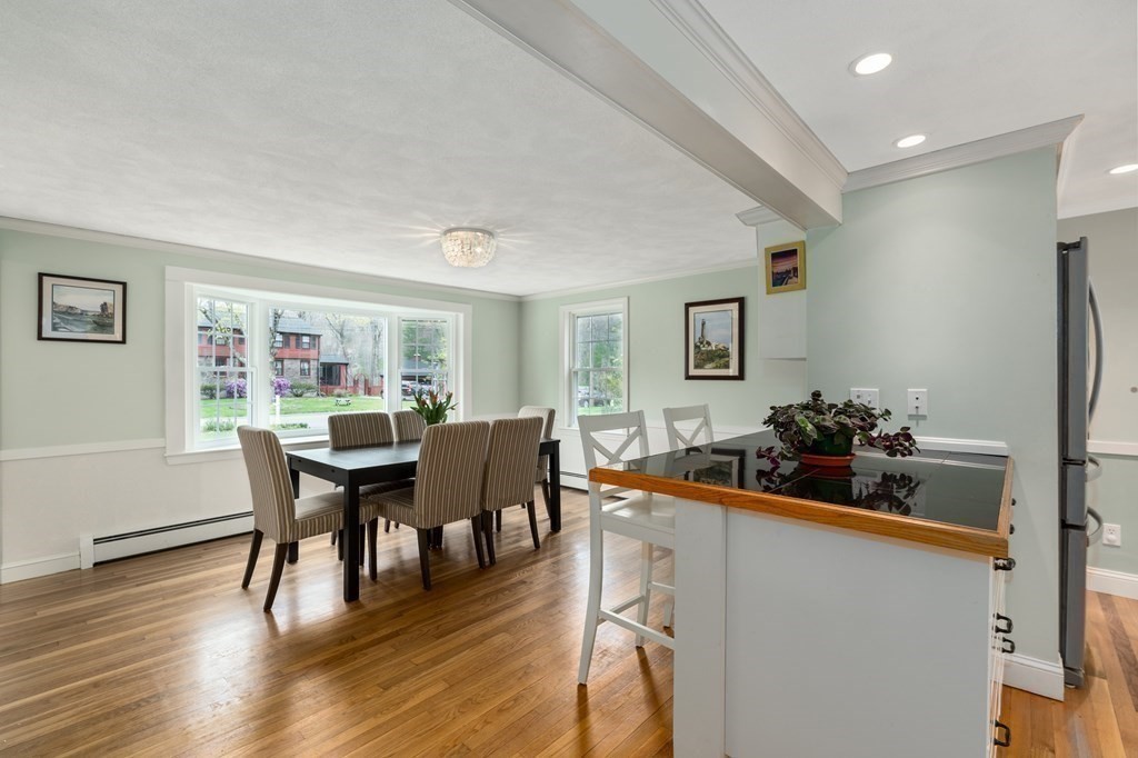 12 Donald Road Hamilton, MA 01982 - Photo 4 of 32 Gallery Image 4