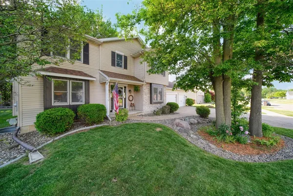 $439,900 | 11860 Millstone Drive, Grand Ledge, MI 48837
