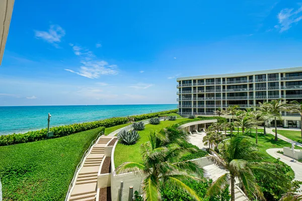 $3,525,000 | 2000 South Ocean Boulevard, Unit 208N, Palm Beach, FL 33480
