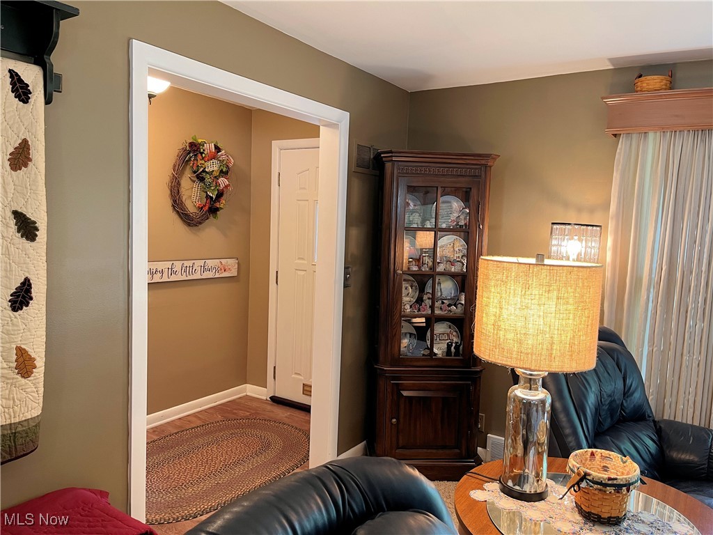 211 Oakley Road Wooster, OH 44691 - Photo 4 of 42 Gallery Image 4