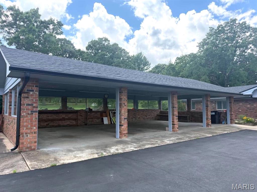 26541 Lake Shore Road Lebanon, MO 65536 - Photo 4 of 56