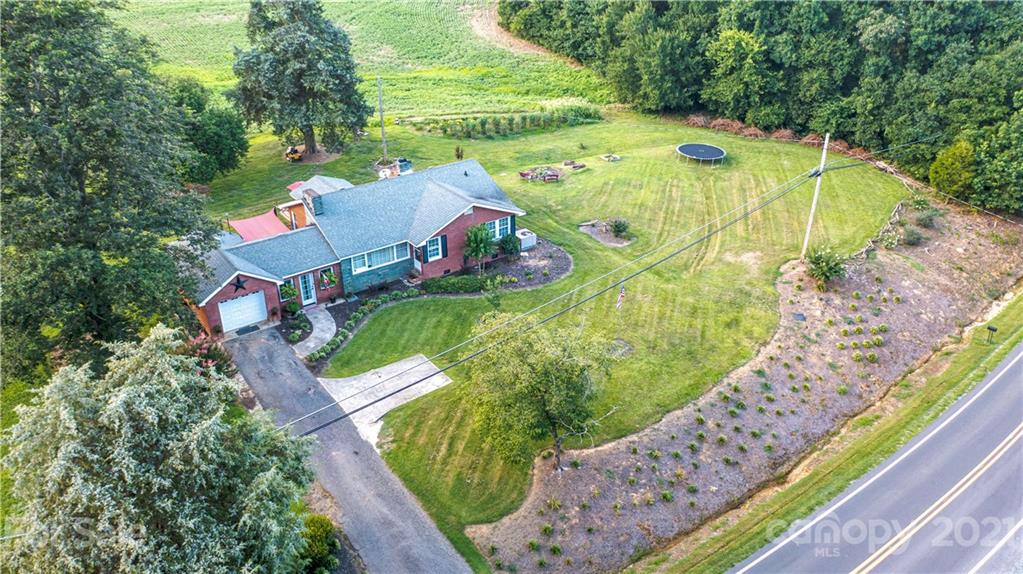 24469 Canton Road Albemarle, NC 28001 - Photo 8 of 29 Gallery Image 8