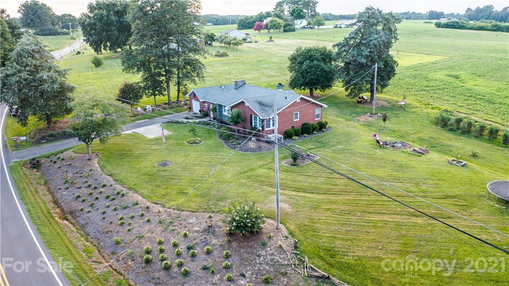 24469 Canton Road Albemarle, NC 28001 - Photo 9 of 29 Gallery Image 9
