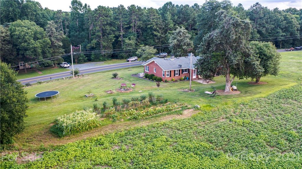 24469 Canton Road Albemarle, NC 28001 - Photo 10 of 29 Gallery Image 10