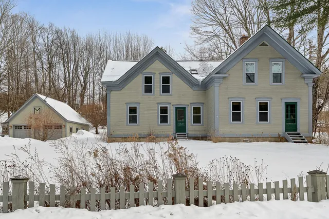 $820,000 | 565 Main Street, Warren, VT 05674