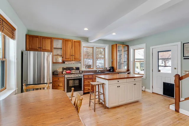 $820,000 | 565 Main Street, Warren, VT 05674