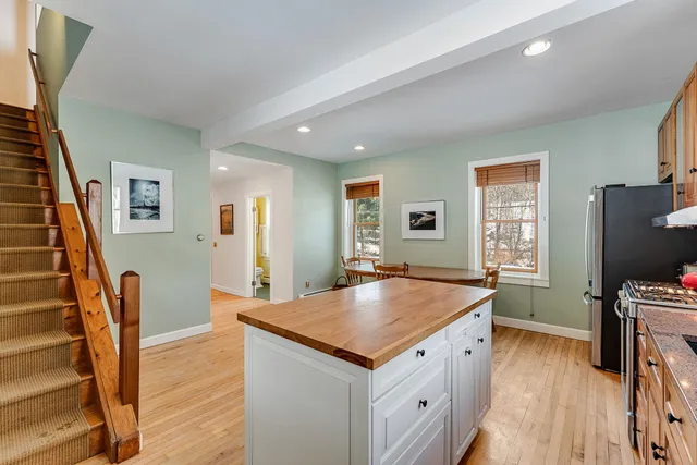 $820,000 | 565 Main Street, Warren, VT 05674