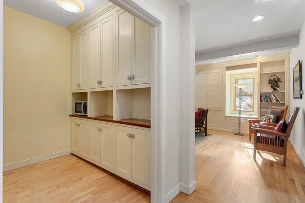 $820,000 | 565 Main Street, Warren, VT 05674