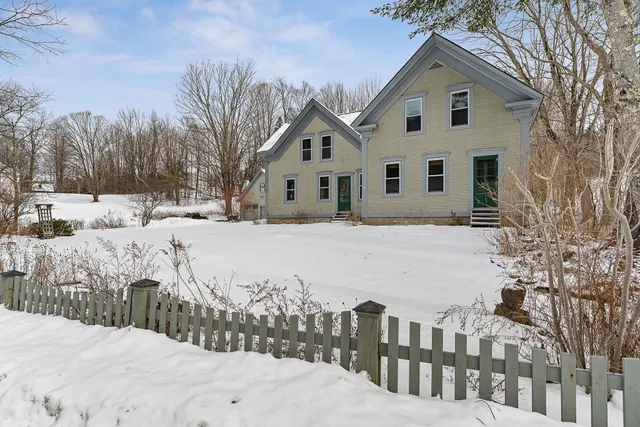 $820,000 | 565 Main Street, Warren, VT 05674