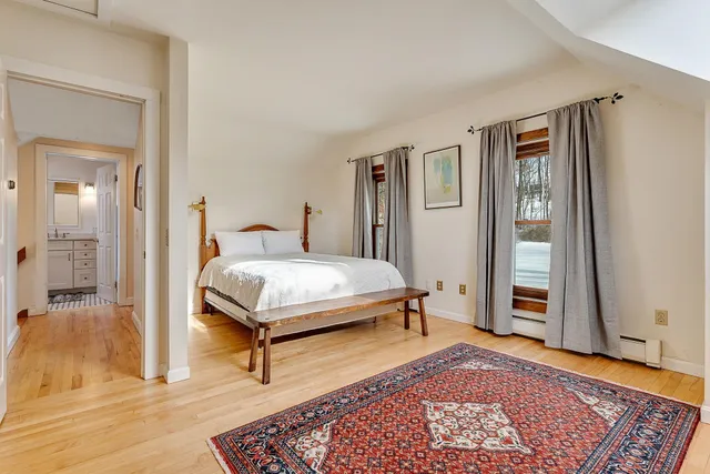 $820,000 | 565 Main Street, Warren, VT 05674