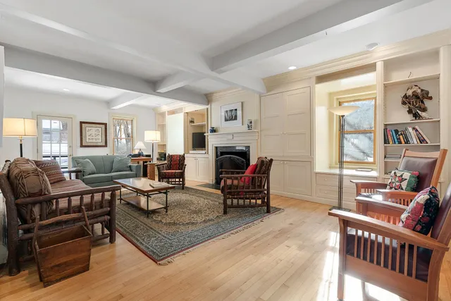 $820,000 | 565 Main Street, Warren, VT 05674