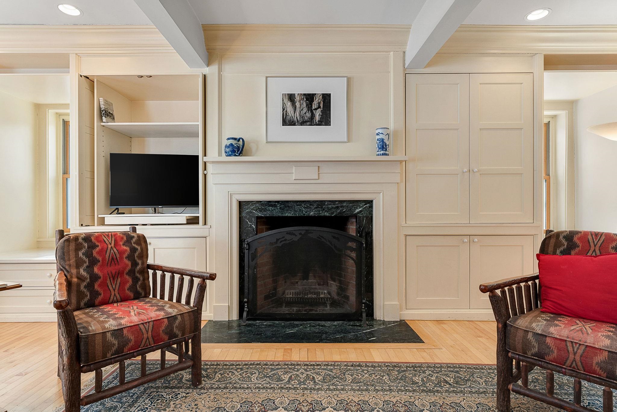 565 Main Street Warren, VT 05674 - Photo 8 of 48