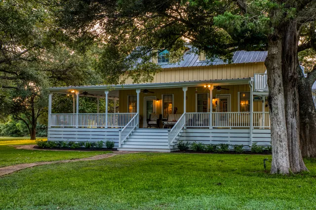 $3,650,000 | 1585 Round Top Road, Round Top, TX 78954