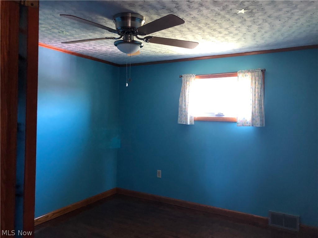 90440 Conotton Road Bowerston, OH 44695 - Photo 18 of 27 Gallery Image 18
