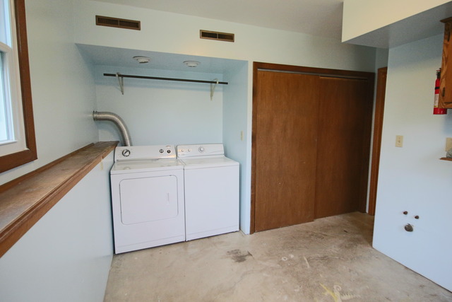 620 Southgate Road New Lenox, IL 60451 - Photo 9 of 23