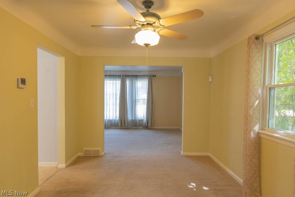 4030 Corwin Road Cleveland, OH 44121 - Photo 8 of 23 Dining Room