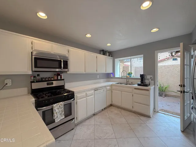 $550,000 | 411 East Bard Road, Oxnard, CA 93033