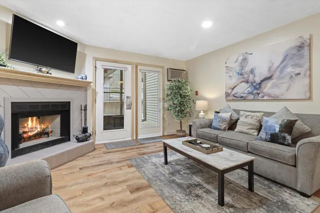 $230,000 | 1093 Canyon Road, Unit 613, Wisconsin Dells, WI 53965