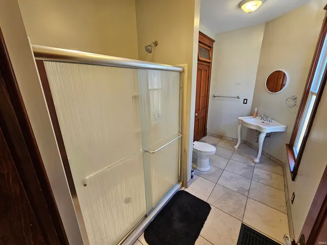 $187,500 | 718 Buntin Street, Vincennes, IN 47591