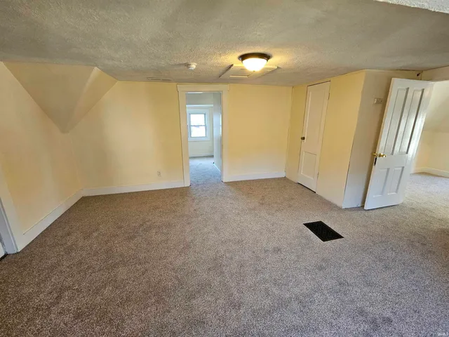 $187,500 | 718 Buntin Street, Vincennes, IN 47591