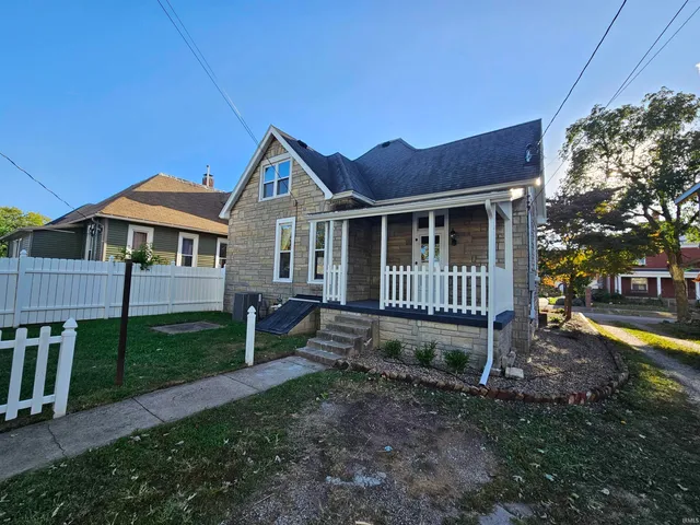 $187,500 | 718 Buntin Street, Vincennes, IN 47591