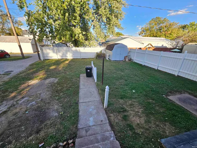 $187,500 | 718 Buntin Street, Vincennes, IN 47591