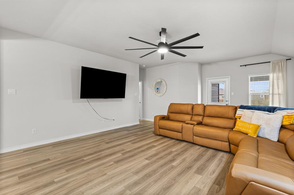 5825 Foggy Lagoon Drive Waco, TX 76708 - Photo 11 of 39