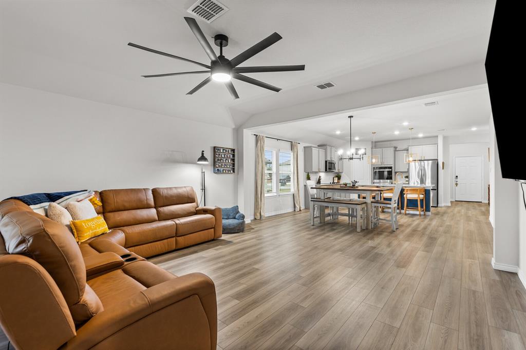 5825 Foggy Lagoon Drive Waco, TX 76708 - Photo 9 of 39