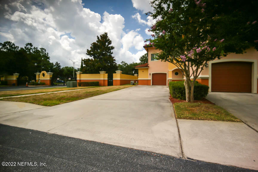 9745 Touchton Road, Unit 2701 Jacksonville, FL 32246 - Photo 3 of 39 AFront View 3