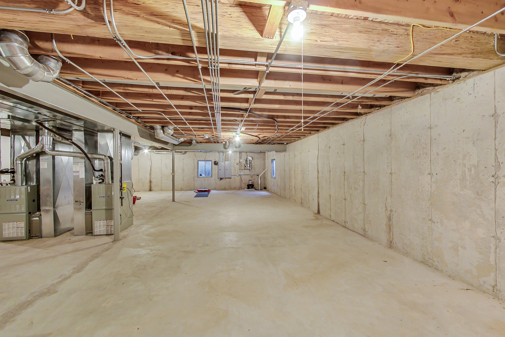 791 Endicott Road Highwood, IL 60040 - Photo 19 of 25 a view of empty room with wooden walls