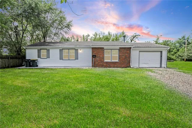 $225,000 | 18714 South Lakeside Lane, Belton, MO 64012