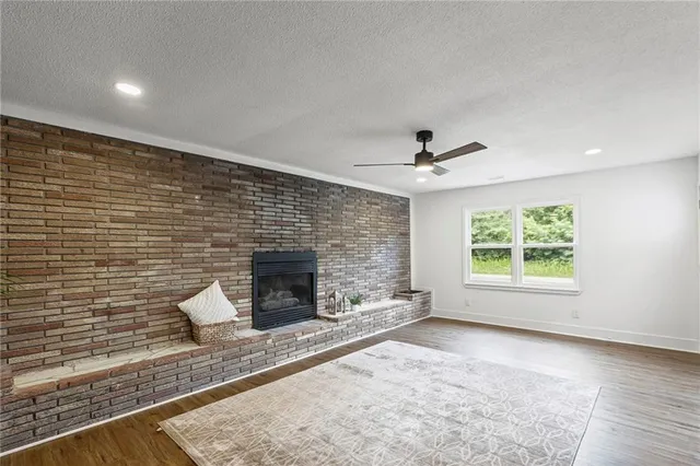 $225,000 | 18714 South Lakeside Lane, Belton, MO 64012