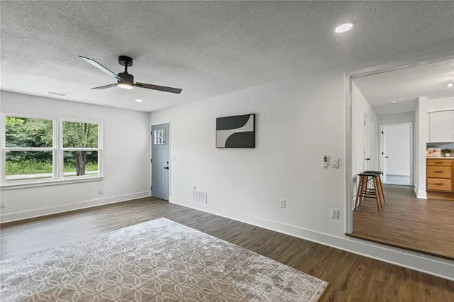 $225,000 | 18714 South Lakeside Lane, Belton, MO 64012